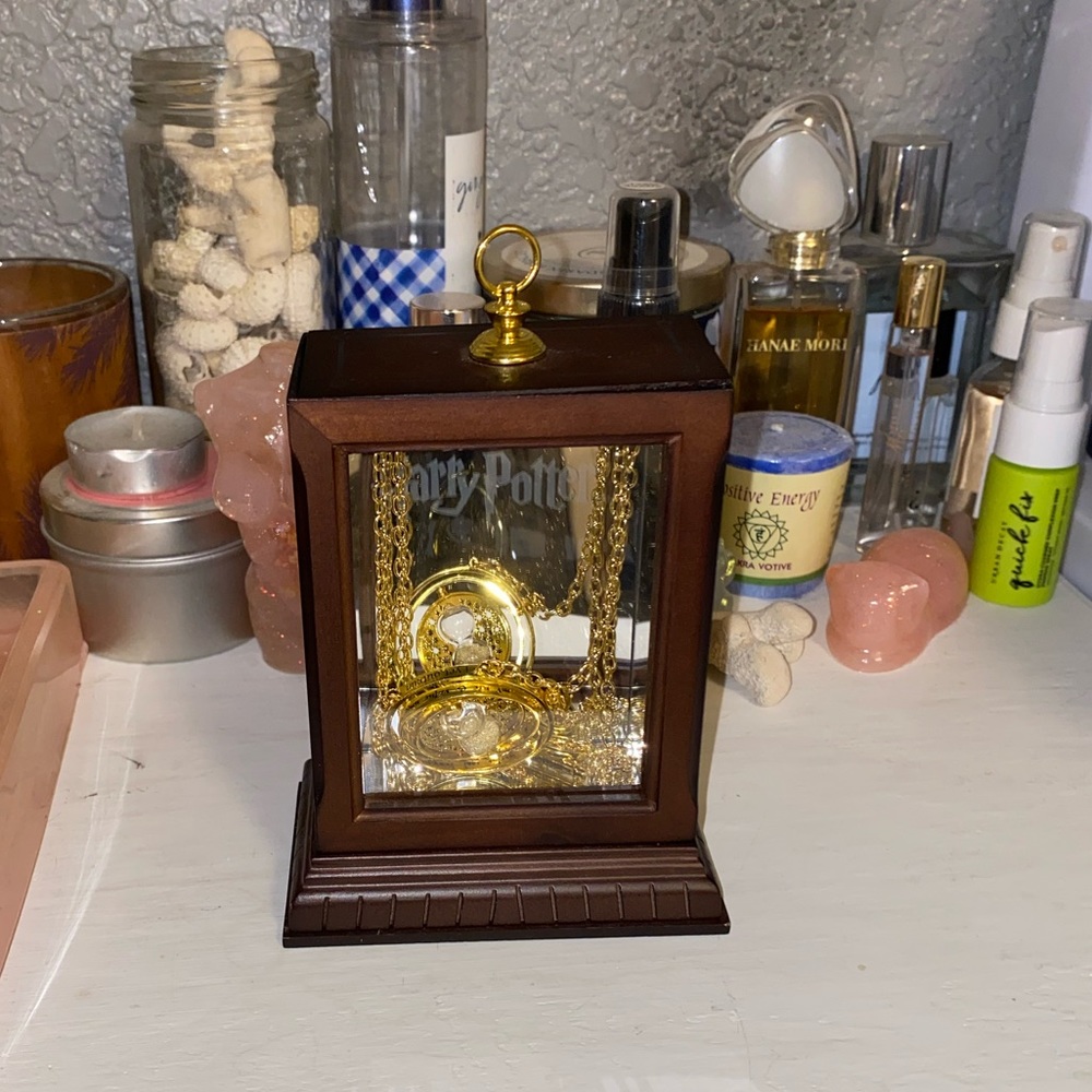 Harry Potter time turner necklace
